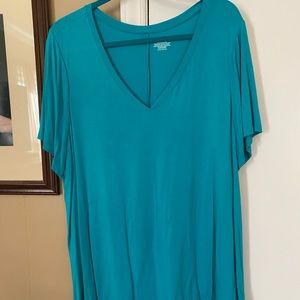 Lane Bryant swing v neck tee 22/24